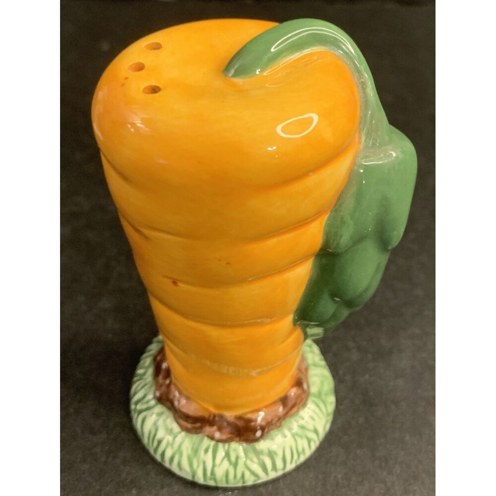 1998  Looney Tunes Bugs Bunny & Carrot Salt & Pepper Shaker Set - Picture 6 of 10